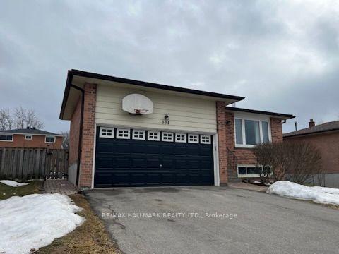 334 London Rd N, House detached with 2 bedrooms, 1 bathrooms and 1 parking in Newmarket ON | Image 1