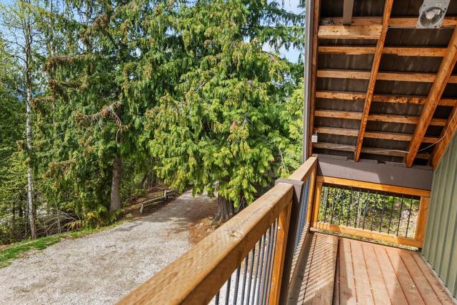 8788 Highway 6, House detached with 2 bedrooms, 2 bathrooms and null parking in Central Kootenay H BC | Image 25