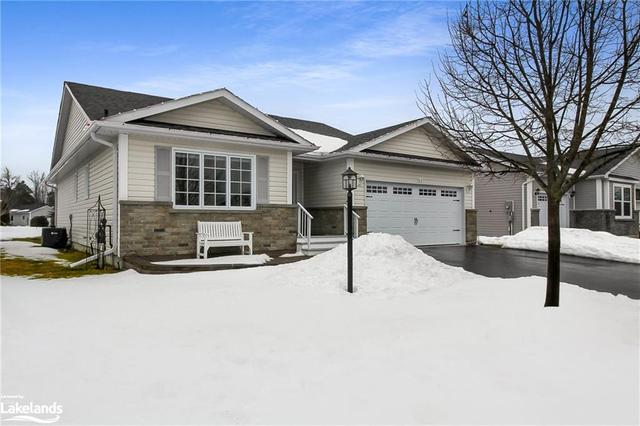 11 Marvin Gardens Boulevard, House detached with 2 bedrooms, 2 bathrooms and 4 parking in Wasaga Beach ON | Image 12