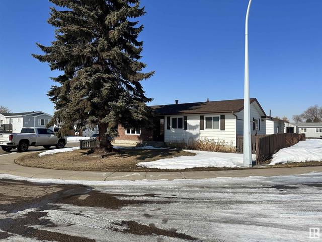5453 Eastview Cr, House detached with 3 bedrooms, 1 bathrooms and null parking in Redwater AB | Image 2