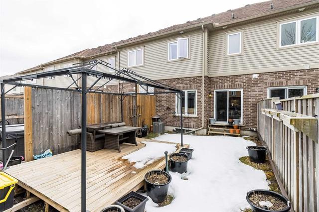 14 Clough Cres, House attached with 3 bedrooms, 4 bathrooms and 3 parking in Guelph ON | Image 33