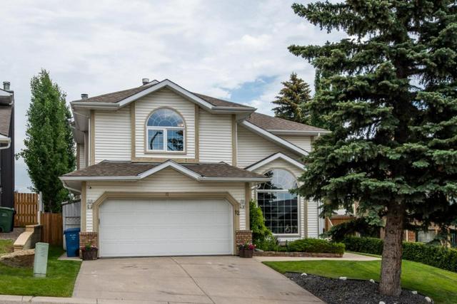 12 Douglas Woods View Se, House detached with 5 bedrooms, 3 bathrooms and 4 parking in Calgary AB | Image 1