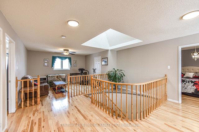 33 Morton Cres, House detached with 4 bedrooms, 4 bathrooms and 6 parking in Barrie ON | Image 13