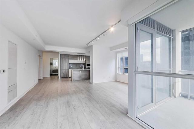 809 - 88 Scott St, Condo with 2 bedrooms, 2 bathrooms and 1 parking in Toronto ON | Image 34