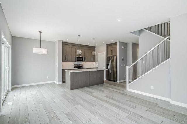 19 Walcrest Manor Se, House detached with 3 bedrooms, 2 bathrooms and 4 parking in Calgary AB | Image 5