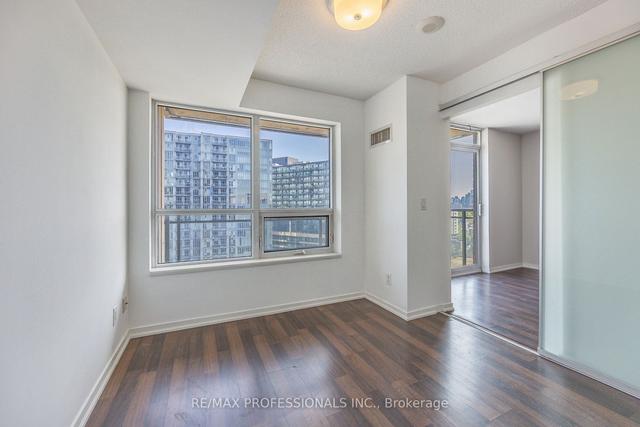 1326 - 38 Joe Shuster Way, Condo with 2 bedrooms, 1 bathrooms and 1 parking in Toronto ON | Image 8