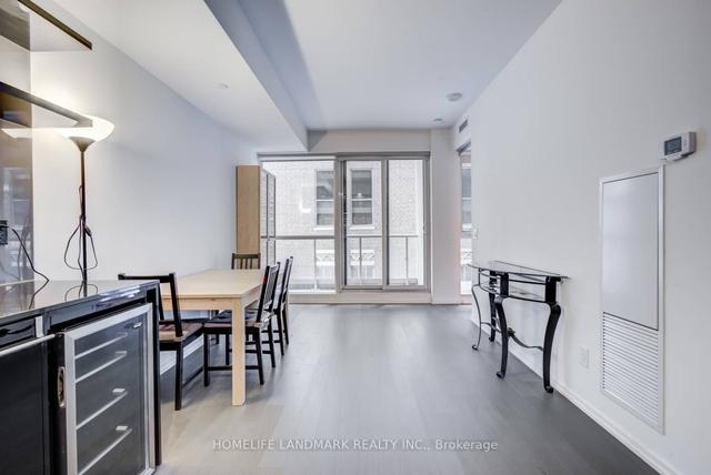1907 - 70 Temperance St, Condo with 1 bedrooms, 1 bathrooms and 0 parking in Toronto ON | Image 21