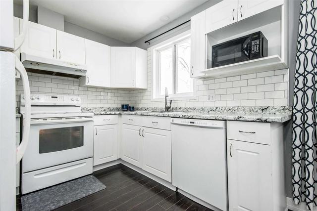 235 Saginaw Pkwy, Townhouse with 3 bedrooms, 2 bathrooms and 1 parking in Cambridge ON | Image 7