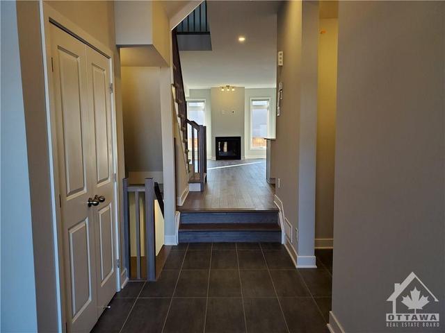 79 Longworth Avenue, Townhouse with 3 bedrooms, 3 bathrooms and 2 parking in Ottawa ON | Image 3