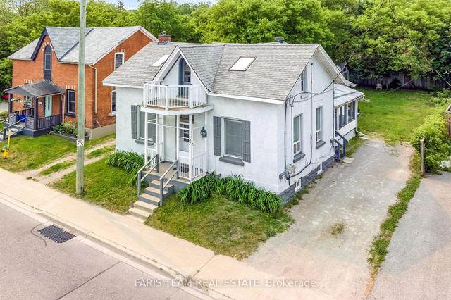 47 Gowan St, House detached with 2 bedrooms, 2 bathrooms and 6 parking in Barrie ON | Image 12