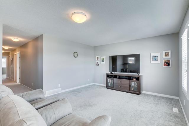 28 Cranbrook Circle Se, House detached with 3 bedrooms, 2 bathrooms and 4 parking in Calgary AB | Image 17