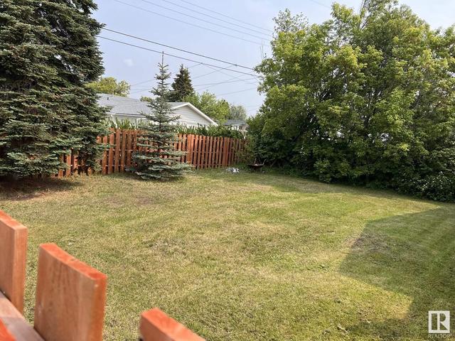 5605 45 St, House detached with 3 bedrooms, 1 bathrooms and null parking in Barrhead AB | Image 27