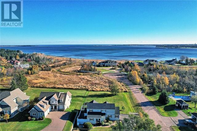 1 Anchor Crt, House detached with 2 bedrooms, 2 bathrooms and null parking in Shediac P NB | Image 2