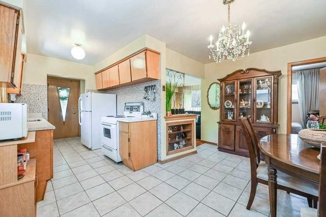 79 East 16th St, House detached with 3 bedrooms, 2 bathrooms and 3 parking in Hamilton ON | Image 6