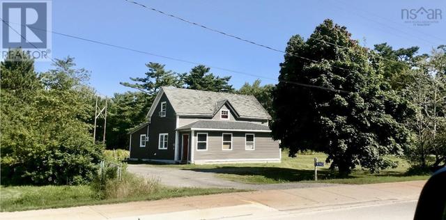 9740 Highway 8, House detached with 3 bedrooms, 1 bathrooms and null parking in Queens NS | Image 1