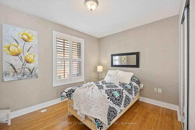 1 Fairhead Mews, House attached with 3 bedrooms, 3 bathrooms and 1 parking in Toronto ON | Image 16