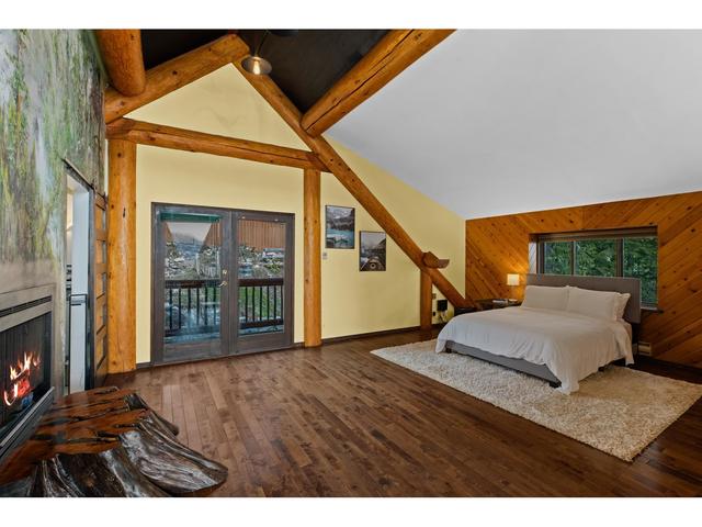 40518 Thunderbird Ridge, House detached with 4 bedrooms, 3 bathrooms and 6 parking in Squamish BC | Image 19