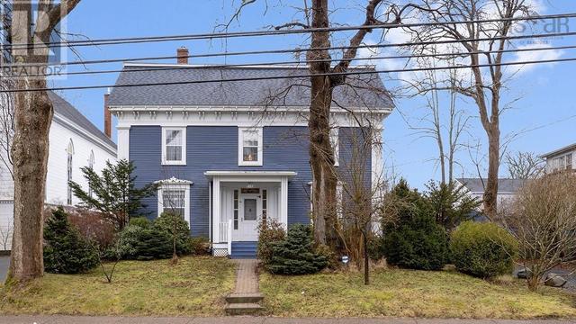 419 Main Street, House detached with 5 bedrooms, 3 bathrooms and null parking in Queens NS | Image 40