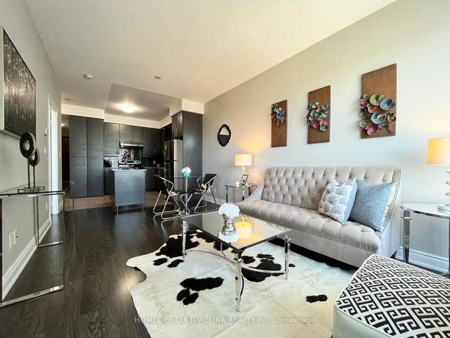 901 - 325 South Park Rd, Condo with 1 bedrooms, 1 bathrooms and 1 parking in Markham ON | Image 3