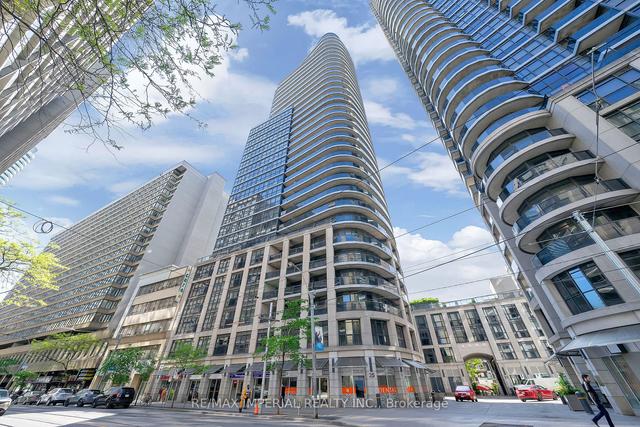 1304 - 25 Carlton St, Condo with 2 bedrooms, 2 bathrooms and 1 parking in Toronto ON | Image 1