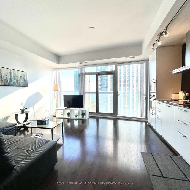 1404 - 14 York St, Condo with 1 bedrooms, 1 bathrooms and 0 parking in Toronto ON | Image 21