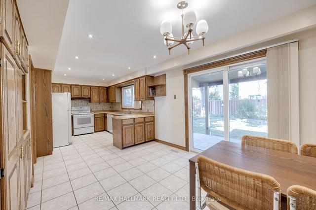 63 Goldberry Sq, House detached with 4 bedrooms, 4 bathrooms and 4 parking in Toronto ON | Image 6