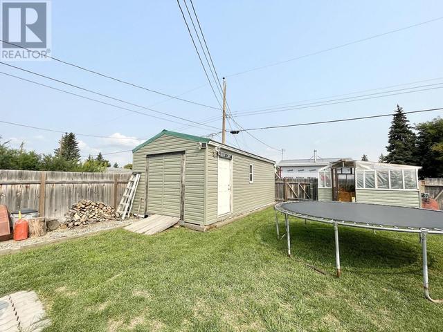 10615 102 Street, House detached with 5 bedrooms, 2 bathrooms and null parking in Taylor BC | Image 29