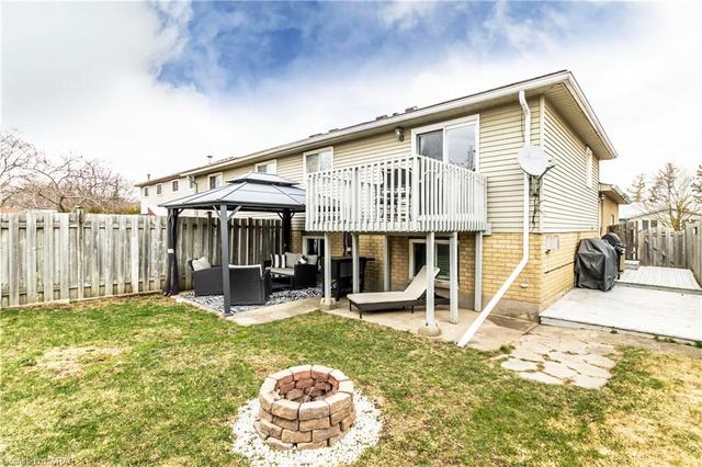 45 Carmine Crescent, House semidetached with 4 bedrooms, 2 bathrooms and 3 parking in Cambridge ON | Image 27