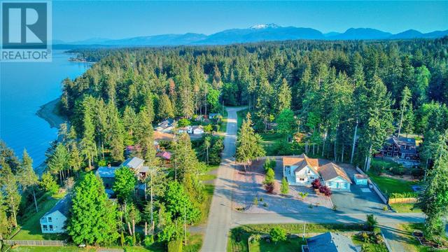 4686 Maple Guard Dr, House detached with 3 bedrooms, 4 bathrooms and 2 parking in Nanaimo H BC | Image 84