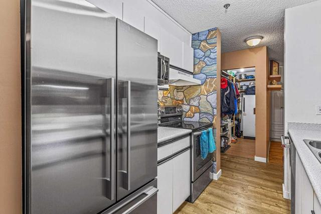 104 - 115 Elk Run Boulevard, Condo with 2 bedrooms, 2 bathrooms and 2 parking in Canmore AB | Image 5
