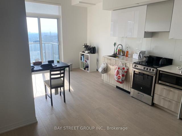 4908 - 251 Jarvis St, Condo with 2 bedrooms, 1 bathrooms and 0 parking in Toronto ON | Image 3