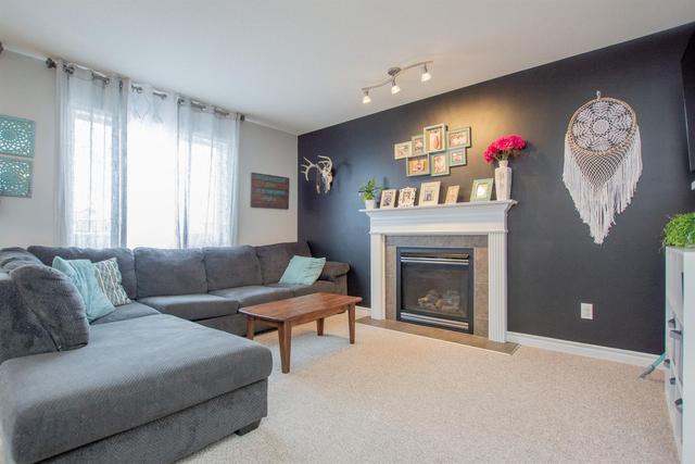 10334 70 Avenue, Home with 3 bedrooms, 1 bathrooms and 2 parking in Grande Prairie AB | Image 11