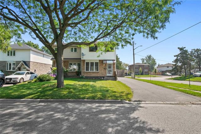 983 Renfrew Crt, House semidetached with 3 bedrooms, 1 bathrooms and 2 parking in Oshawa ON | Image 26