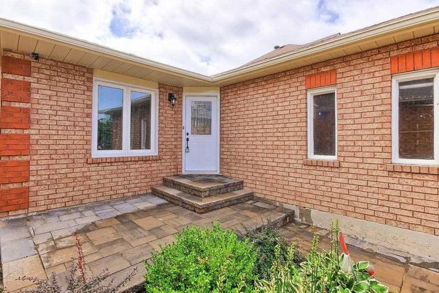 102 Hudson Cres, House detached with 3 bedrooms, 3 bathrooms and 3 parking in Bradford West Gwillimbury ON | Image 34