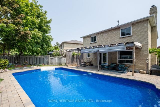 1512 Boyne Crt, House detached with 4 bedrooms, 3 bathrooms and 6 parking in Pickering ON | Image 22