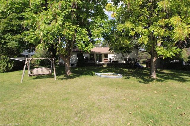 7467 Clarke Drive, House detached with 3 bedrooms, 1 bathrooms and 9 parking in Lambton Shores ON | Image 27