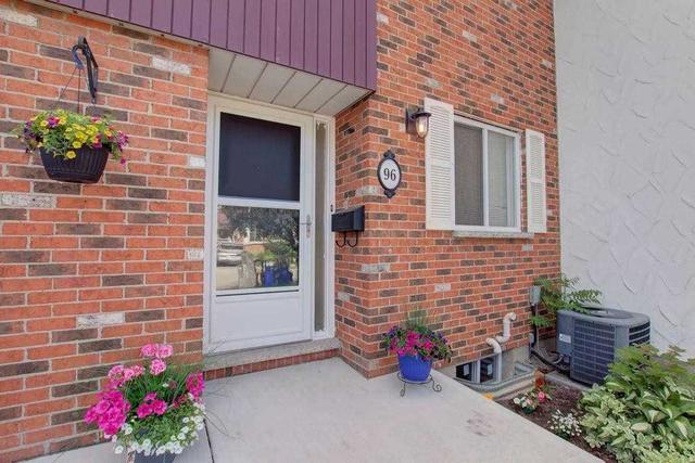 96 - 77 Linwell Rd, Townhouse with 3 bedrooms, 3 bathrooms and 1 parking in St. Catharines ON | Image 1