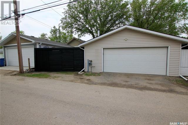 2857 Elphinstone Street, House detached with 3 bedrooms, 2 bathrooms and null parking in Regina SK | Image 35