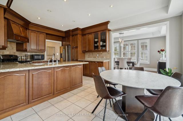 2523 Highmount Cres, House detached with 4 bedrooms, 4 bathrooms and 4 parking in Oakville ON | Image 3
