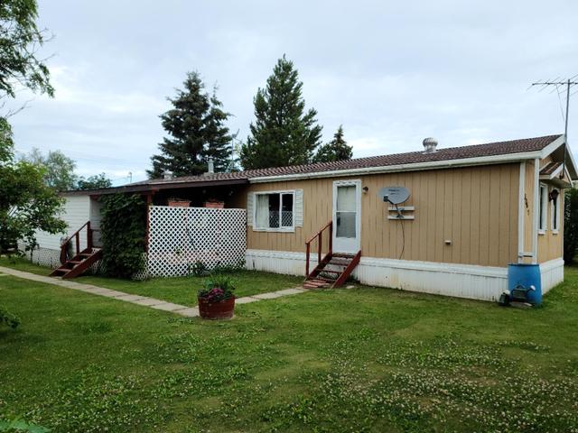 306 1 Street, House detached with 3 bedrooms, 1 bathrooms and 2 parking in Peace No. 135 AB | Image 2