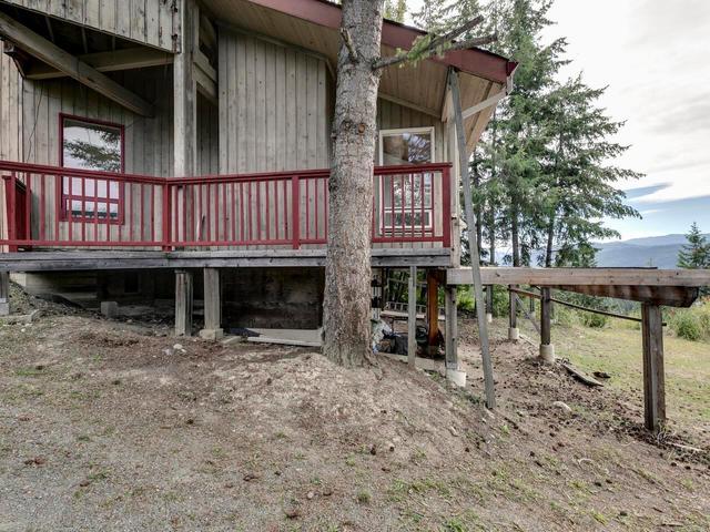 5190 Celista Place, House detached with 3 bedrooms, 2 bathrooms and 6 parking in Columbia Shuswap F BC | Image 42
