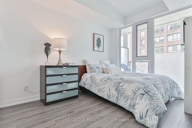 1712 - 20 Edward St, Condo with 2 bedrooms, 1 bathrooms and 0 parking in Toronto ON | Image 10