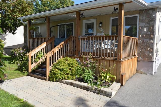 1035 Donihee Crescent, House detached with 2 bedrooms, 2 bathrooms and 4 parking in Cornwall ON | Image 4