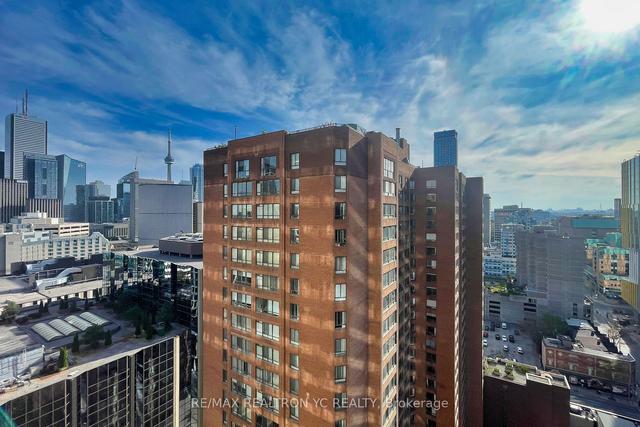 1915 - 20 Edward St, Condo with 2 bedrooms, 2 bathrooms and 0 parking in Toronto ON | Image 18