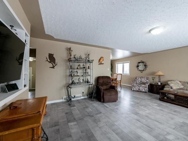 101012 Range Road 234, House detached with 4 bedrooms, 1 bathrooms and null parking in Lethbridge County AB | Image 23