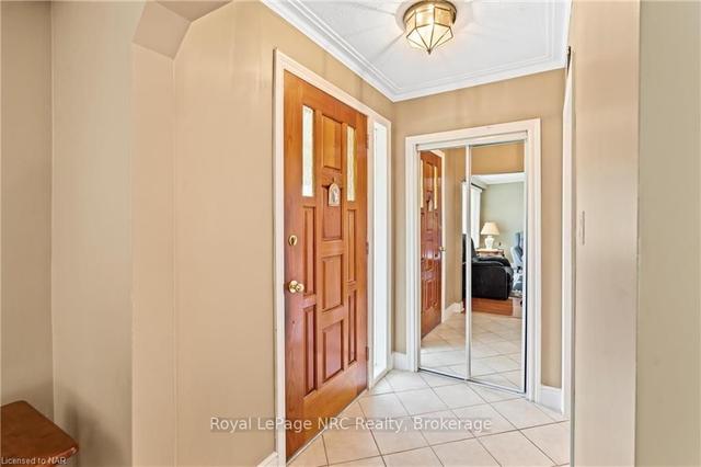 29 Gunton Dr, House detached with 3 bedrooms, 3 bathrooms and 5 parking in Toronto ON | Image 27