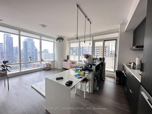 1907 - 1 Bloor St E, Condo with 2 bedrooms, 2 bathrooms and 1 parking in Toronto ON | Image 2