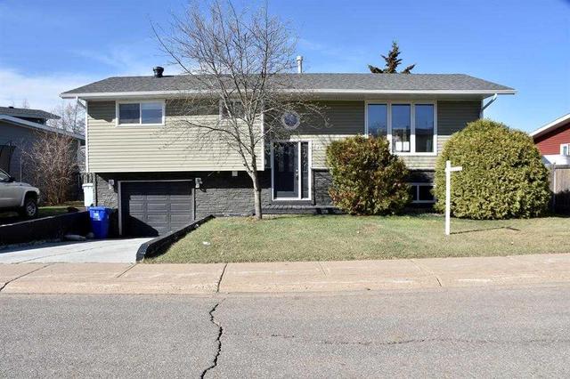 104 Beaconwood Place, House detached with 4 bedrooms, 2 bathrooms and 2 parking in Wood Buffalo AB | Image 1