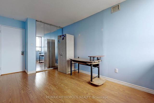 704 - 121 Trudelle St, Condo with 3 bedrooms, 2 bathrooms and 1 parking in Toronto ON | Image 22
