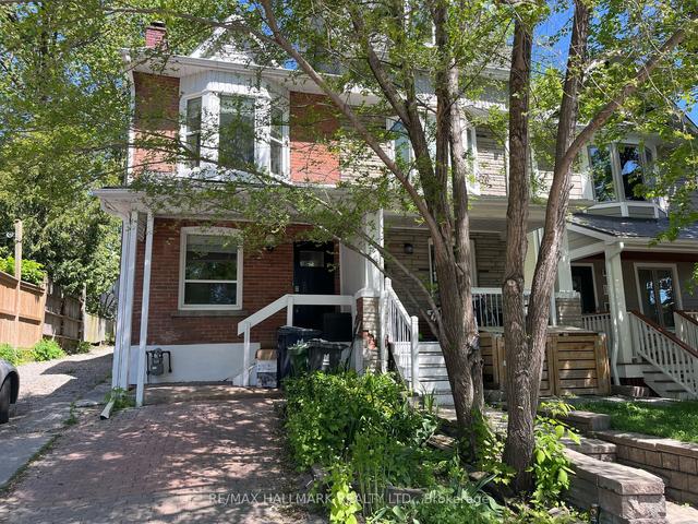 4 Richard Ave, House semidetached with 3 bedrooms, 1 bathrooms and 0 parking in Toronto ON | Image 1